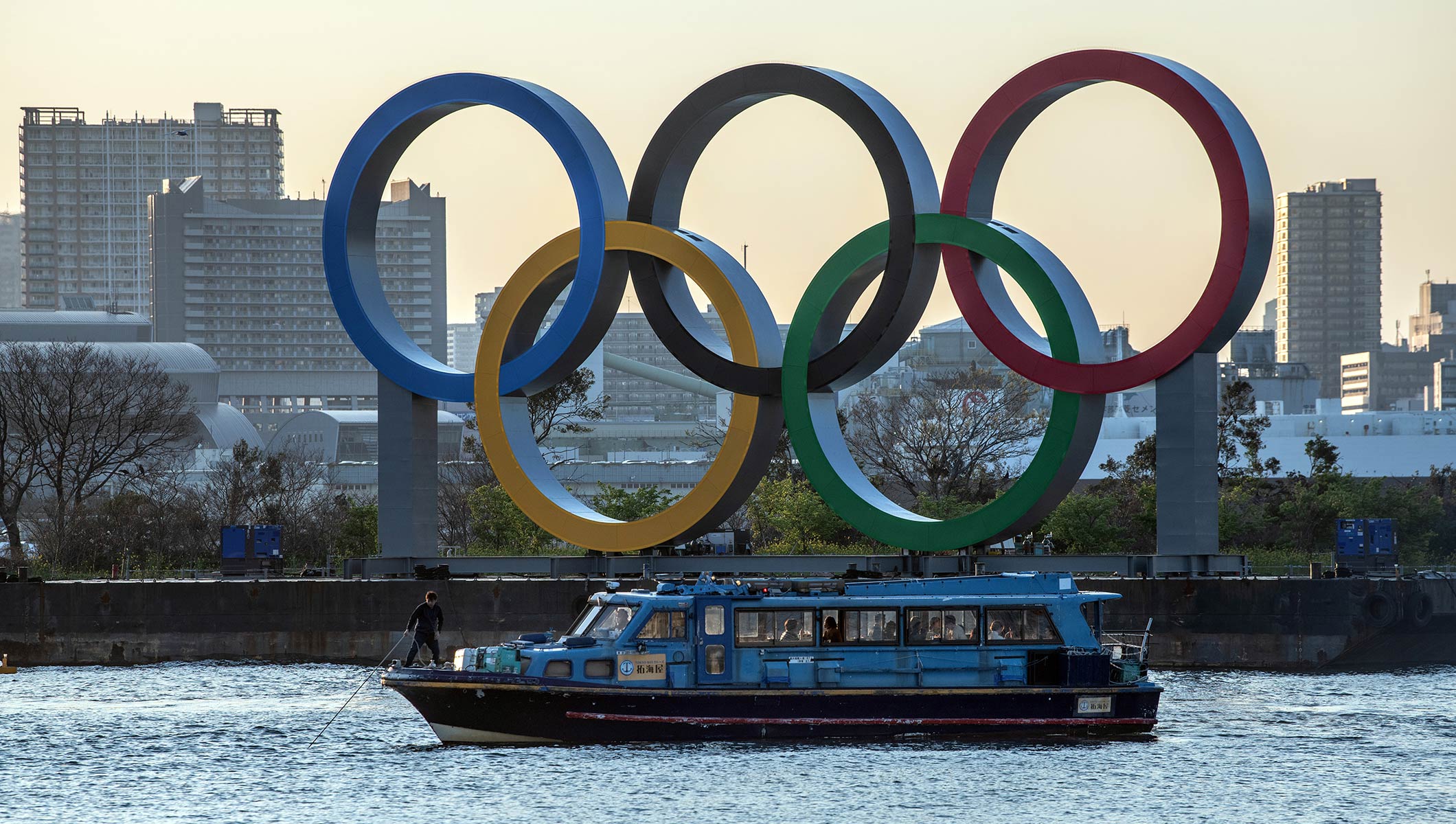 Япония изучает вопрос о допуске зрителей на соревнования токийской Олимпиады  