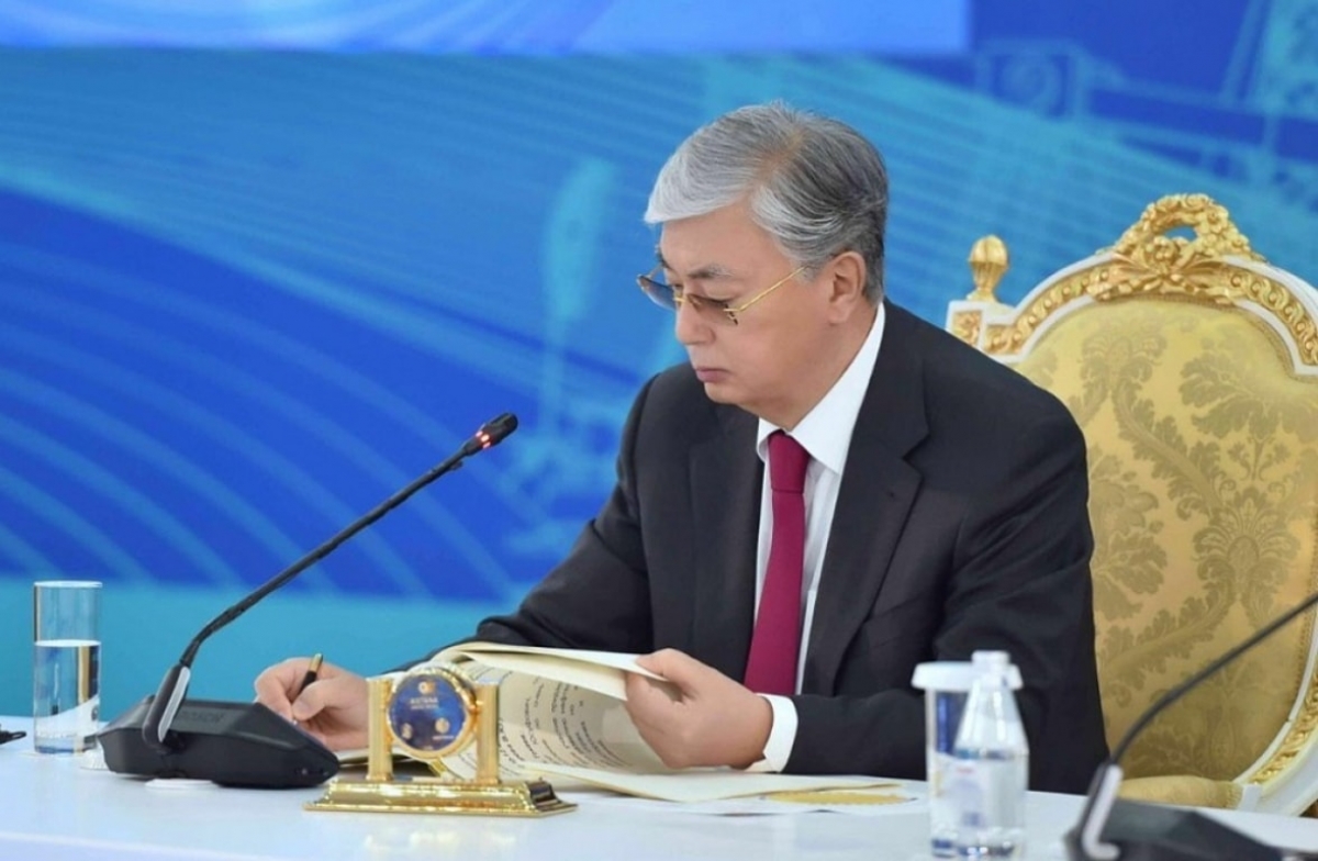 Токаев обратился к казахстанцам с просьбой не поддаваться панике