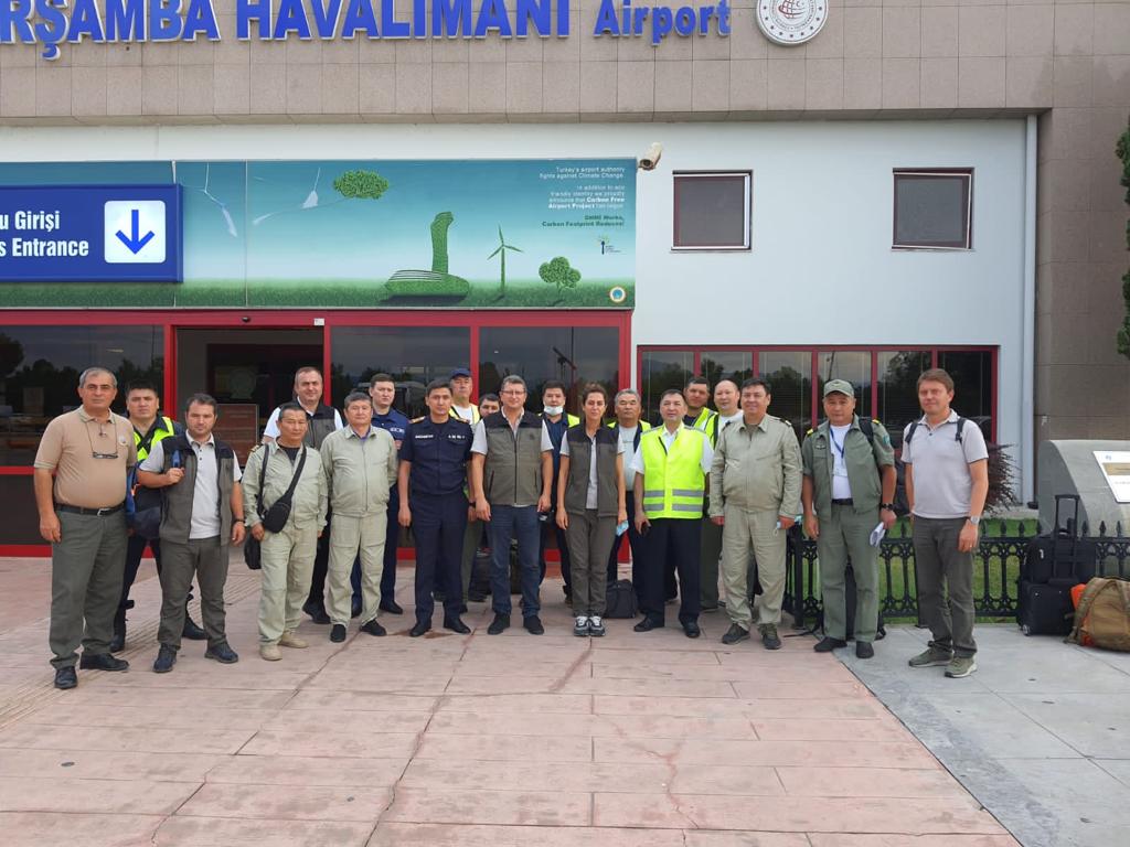 Вертолеты Казахстана прибыли в Турцию для помощи в тушении пожаров