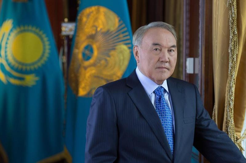Нурсултан Назарбаев прибыл в Петербург     