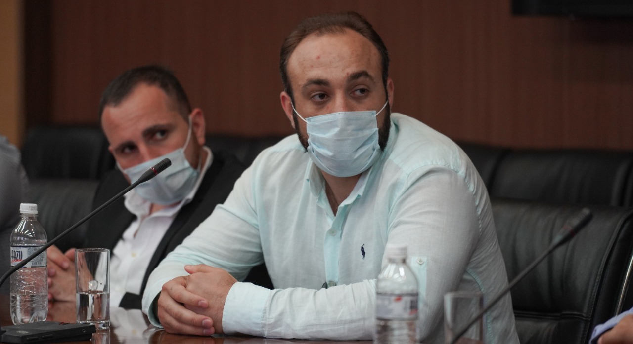 Пятеро врачей из Грузии приехали в Атыраускую область для борьбы с COVID-19
