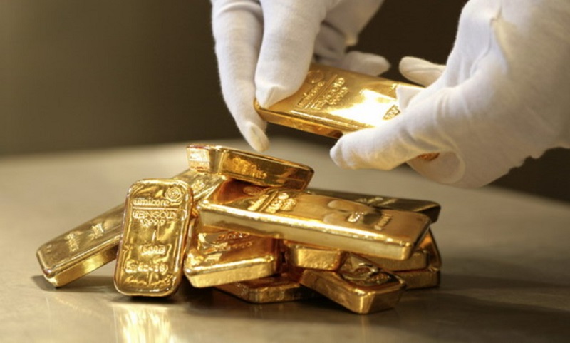 Цена золота превысила $1500 за унцию впервые за семь недель  