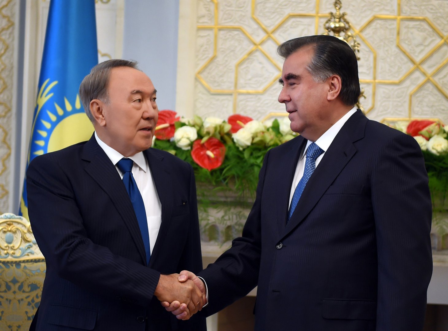 Президенты Казахстана и Таджикистана обсудили перспективы сотрудничества двух стран  