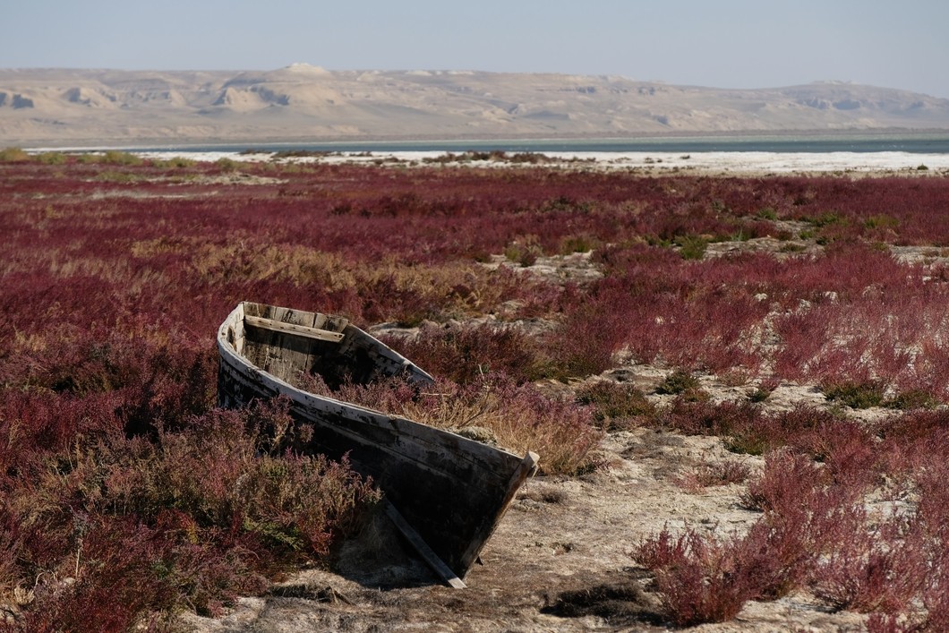 Обмелевшие водоемы Аральского района вновь наполняются водой