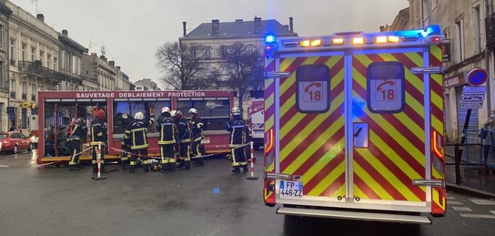 В Бордо произошел взрыв, предположительно, из-за утечки газа