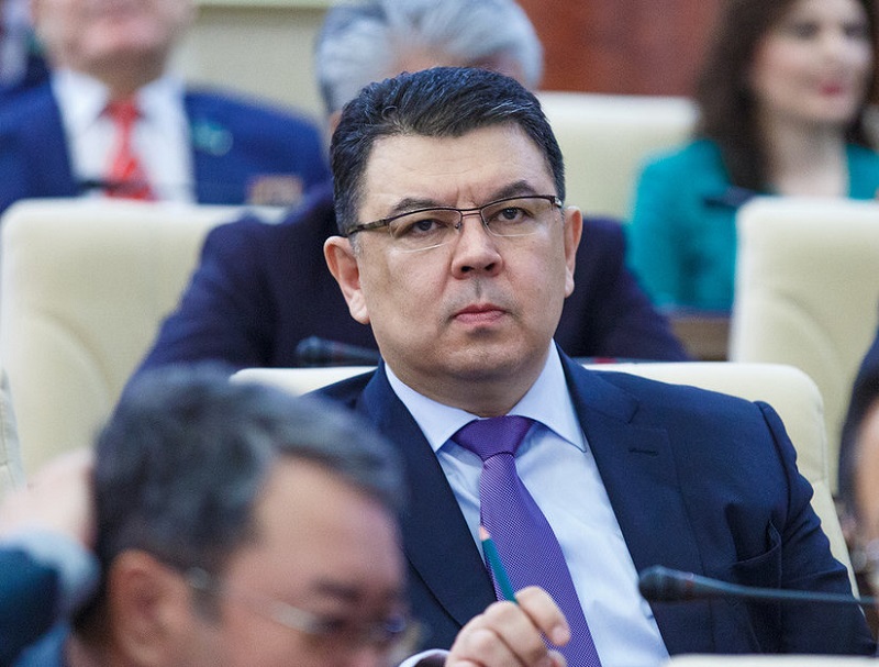 Казахстан на заседании комитета ОПЕК+ будет представлен на уровне замминистра энергетики 