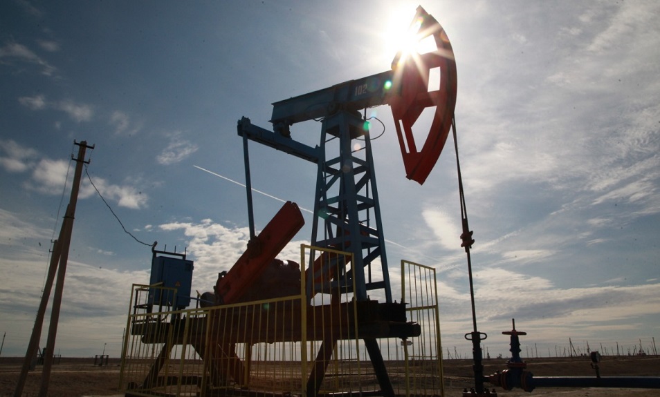 На сколько Казахстан снизил добычу нефти и газа в 2020 году  