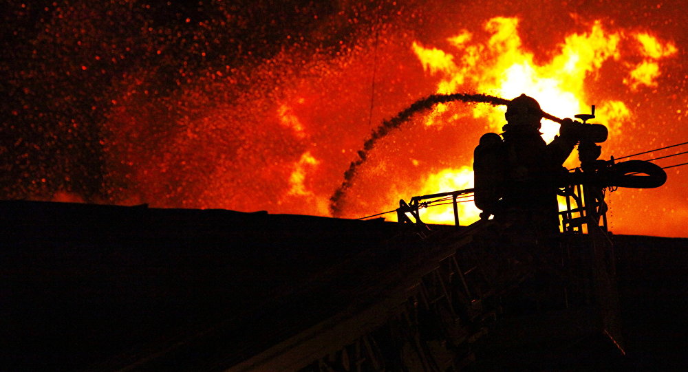 Пожар на месторождении Каламкас: создан оперативный штаб