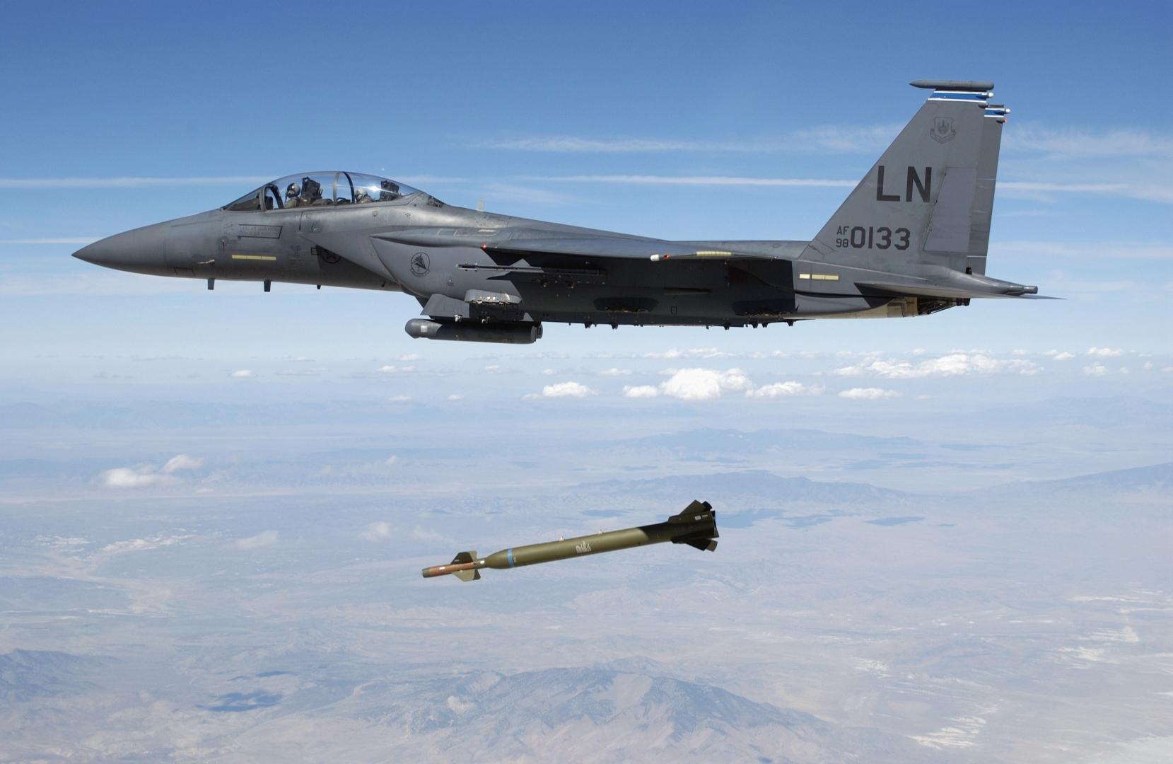 В США отрицают информацию о нанесении авиаударов по району Эт-Таджи к северу от Багдада
