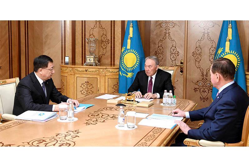 Нурсултан Назарбаев принял заместителя председателя АНК Жансеита Туймебаева