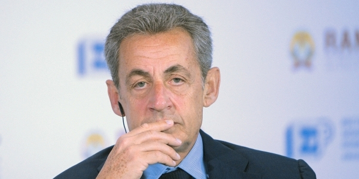 Экс-президента Франции Саркози приговорили к заключению
