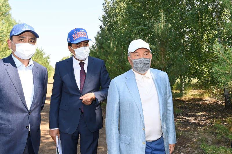 Нұрсұлтан Назарбаев елорданың "жасыл белдеуінің" даму барысымен танысты  