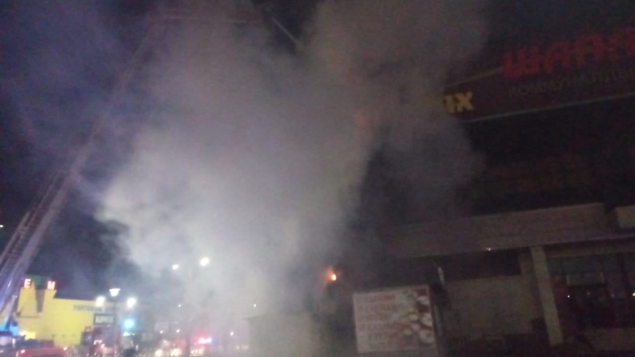 Произошло возгорание на рынке "Шапагат"