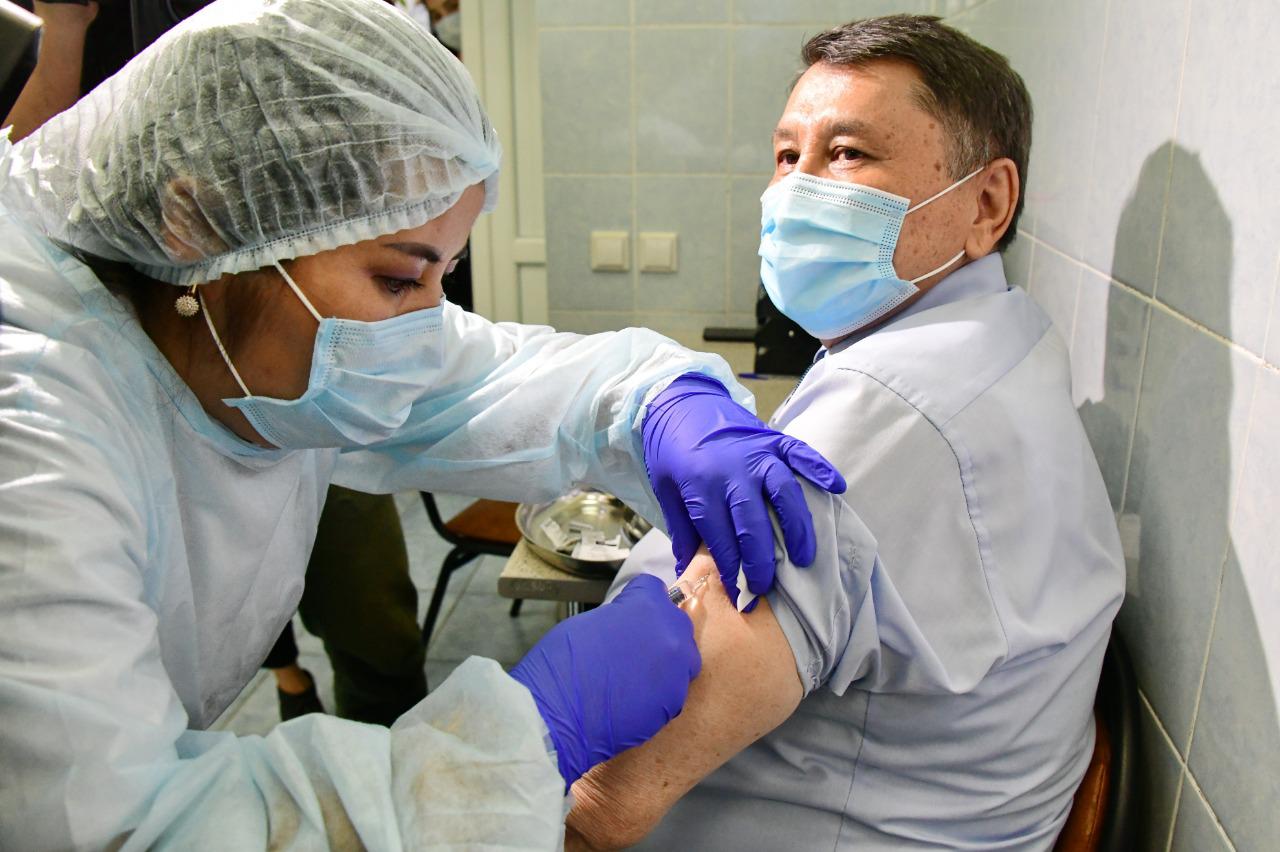Алматинцам напомнили о мерах профилактики вирусных инфекций в осенне-зимний период 