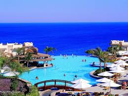 В Египте 18 курортных гостиниц получили документ на возобновление работы