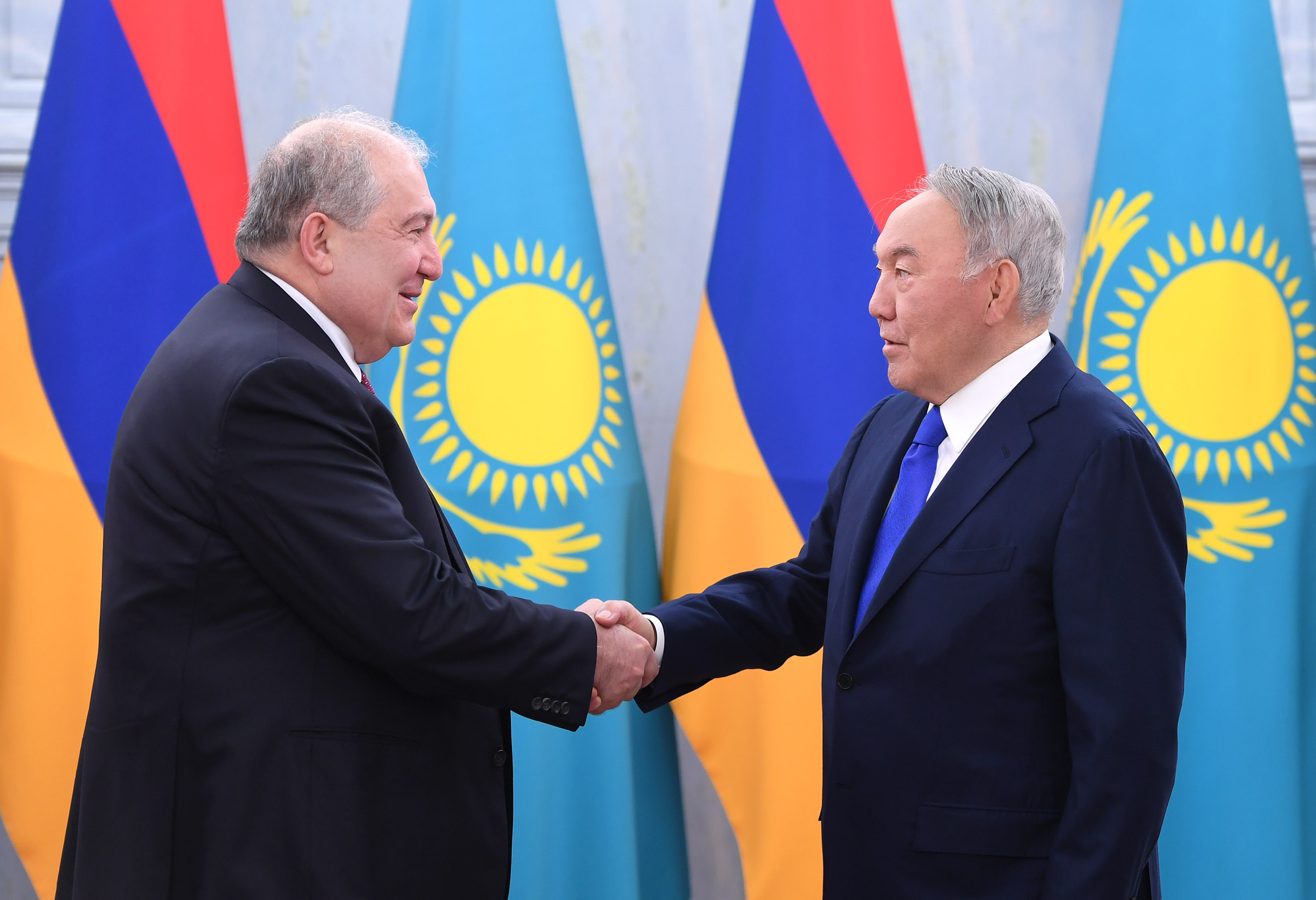 Первый президент Казахстана встретился с президентом Республики Армения 