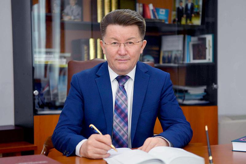 Әділбек Қабаев Тіл саясаты комитетінің басшысы болып тағайындалды 