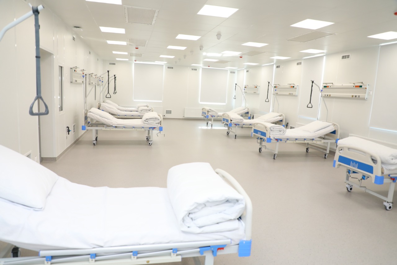 В Атырау сдали в эксплуатацию модульную инфекционную больницу на 200 мест 
