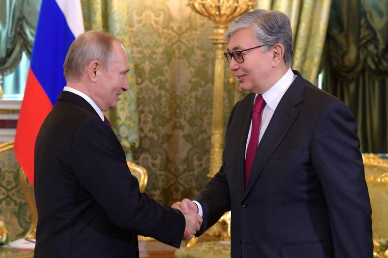 Касым-Жомарт Токаев: РФ и Казахстану необходимо координировать действия на мировом рынке зерна 