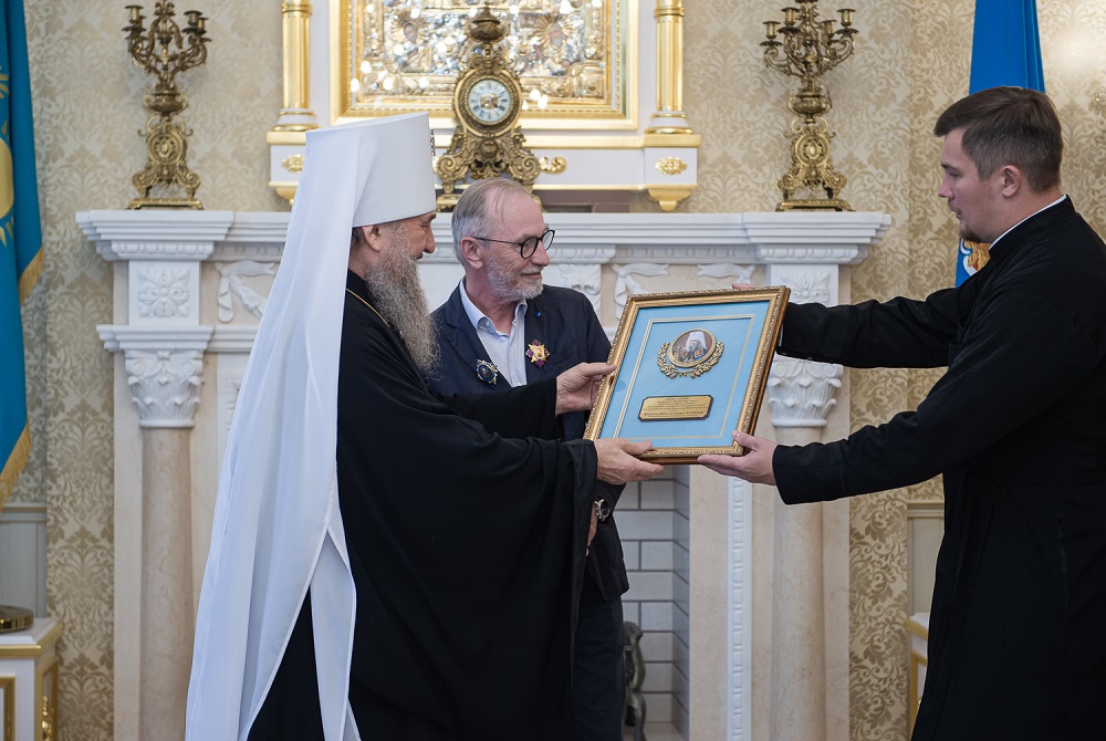 В Алматы наградили реставраторов Вознесенского собора
