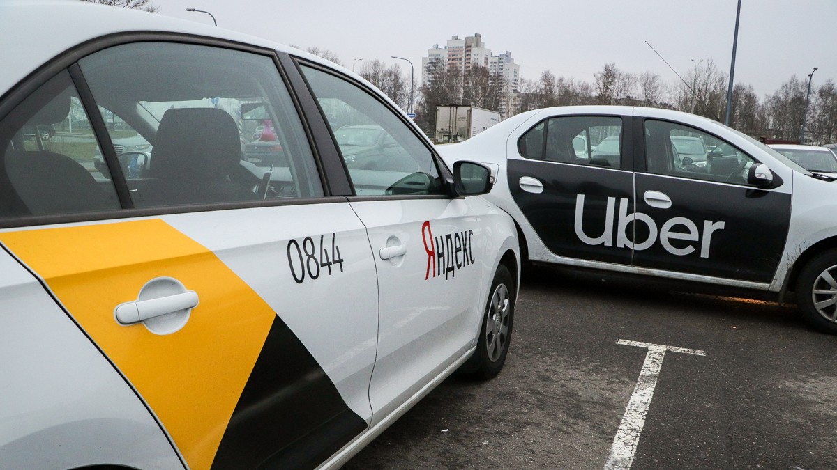 "Яндекс" заинтересован в выкупе доли Uber в "Яндекс.Такси"