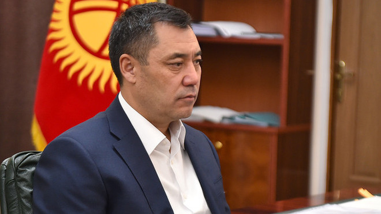 Жапаров сложил полномочия и. о. президента Кыргызстана для участия в выборах