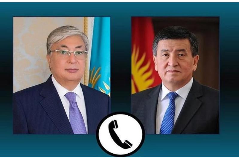 Сооронбай Жээнбеков поблагодарил Касым-Жомарта Токаева за помощь в возвращении киргизских граждан на родину