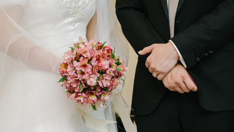 В понедельник в Алматы прервали две свадьбы 