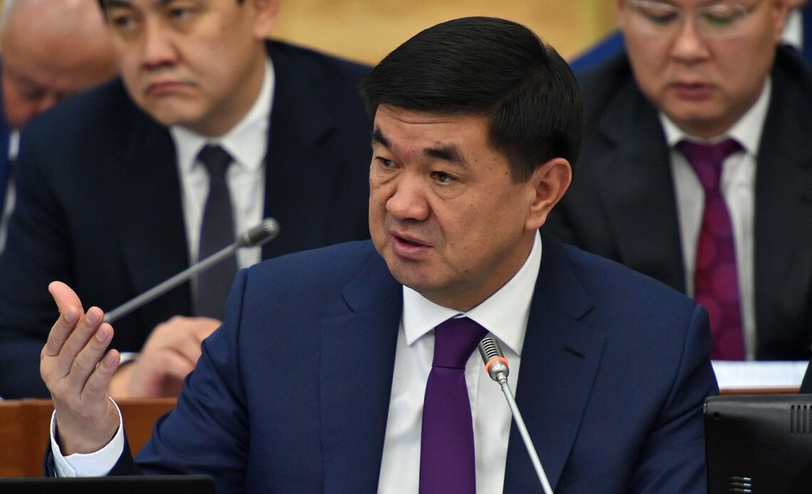 Премьер-министр Кыргызстана Абылгазиев подал в отставку