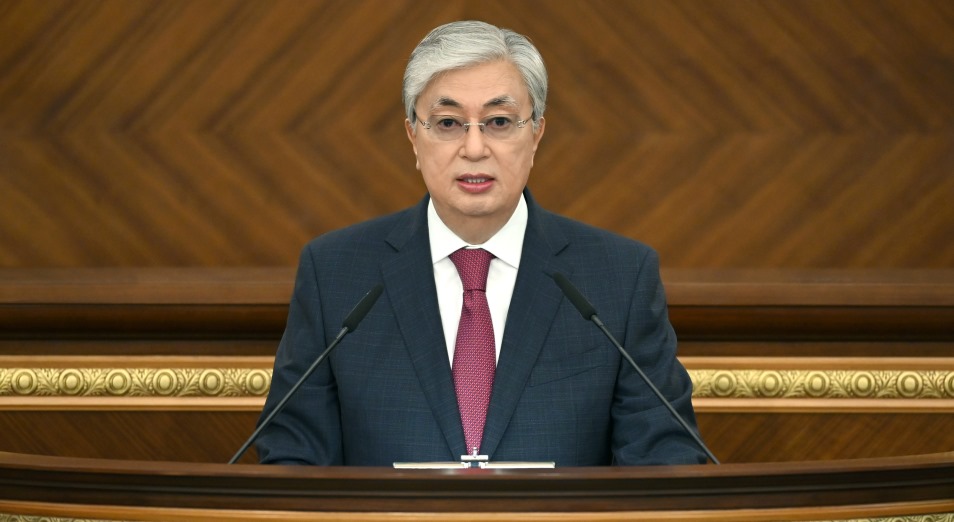 Критика, планы: полный текст послания президента РК народу Казахстана