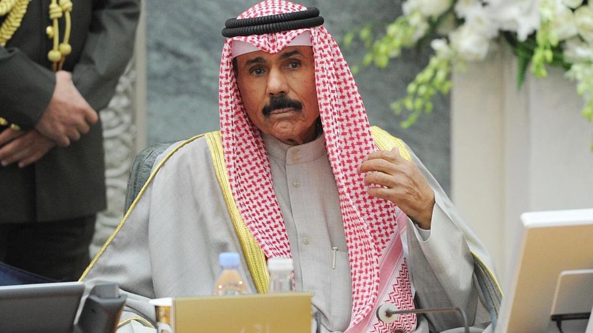 Эмир Кувейта поручил сформировать новое правительство страны