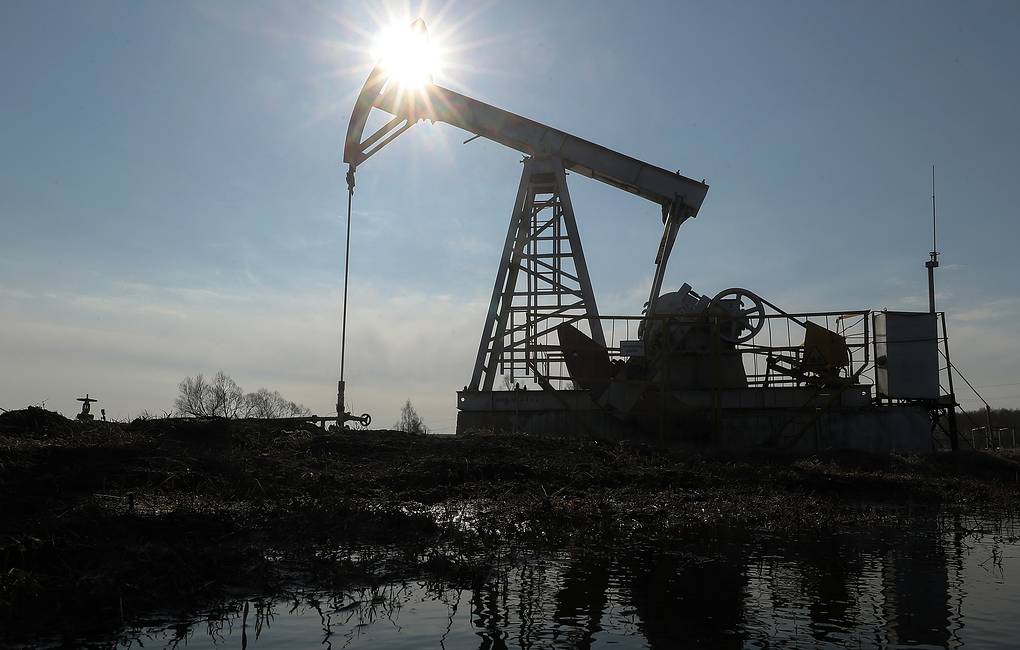 Цена нефти Brent превысила $66 впервые с января 2020 года