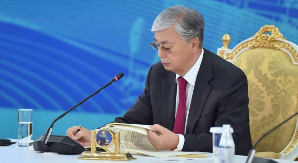 Президент Казахстана утвердил поправки в республиканский бюджет на 2021-2023 годы
