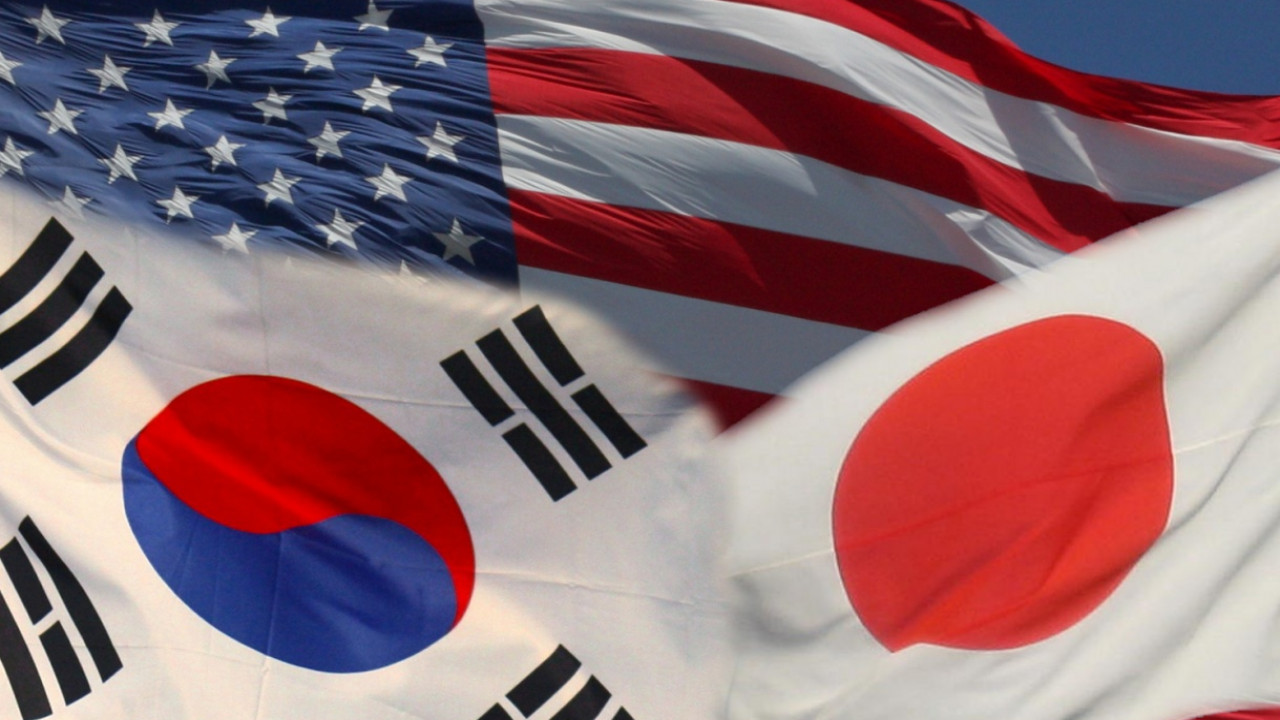Госсекретарь США, главы МИД Японии и Южной Кореи могут провести встречу в апреле