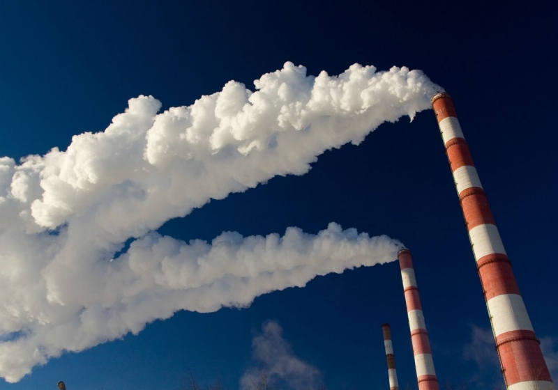 Аким Атырауской области рассказал о мероприятиях для снижения объема выбросов в атмосферу  