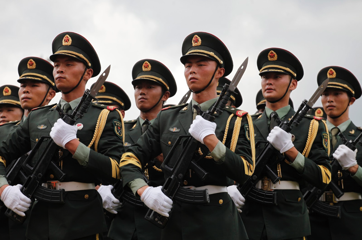 Честь защищать страну. Армия КНР. Наро́дно-освободи́тельная а́рмия Кита́я. Солдат НОАК. Армия Китая 2021.