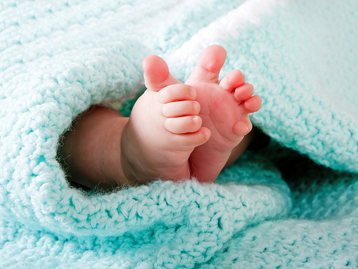 В Талдыкоргане чиновник пытался продать новорожденного ребенка умерших родителей за 400 тысяч тенге