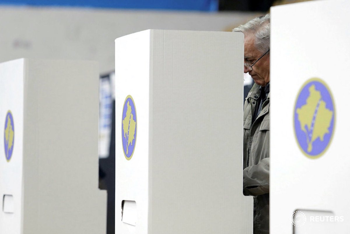 В непризнанном Косове началось голосование на досрочных парламентских выборах 