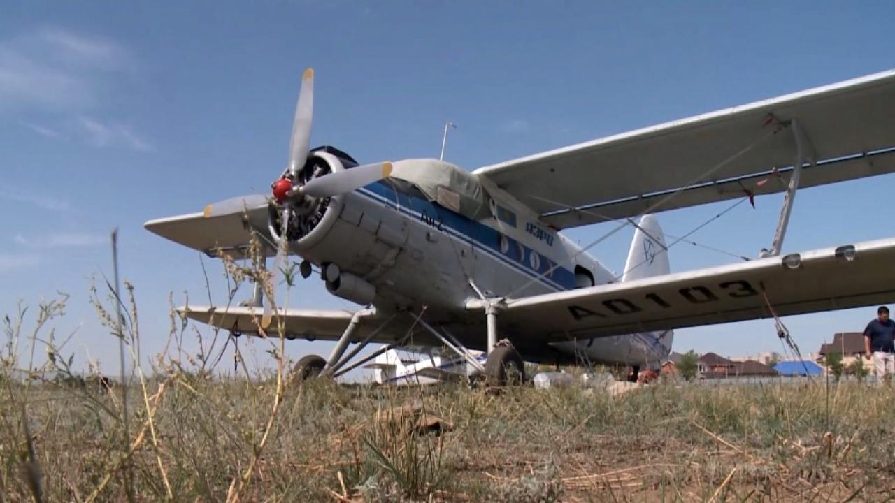 На юге Казахстана упал самолет Ан-2, пилоты живы