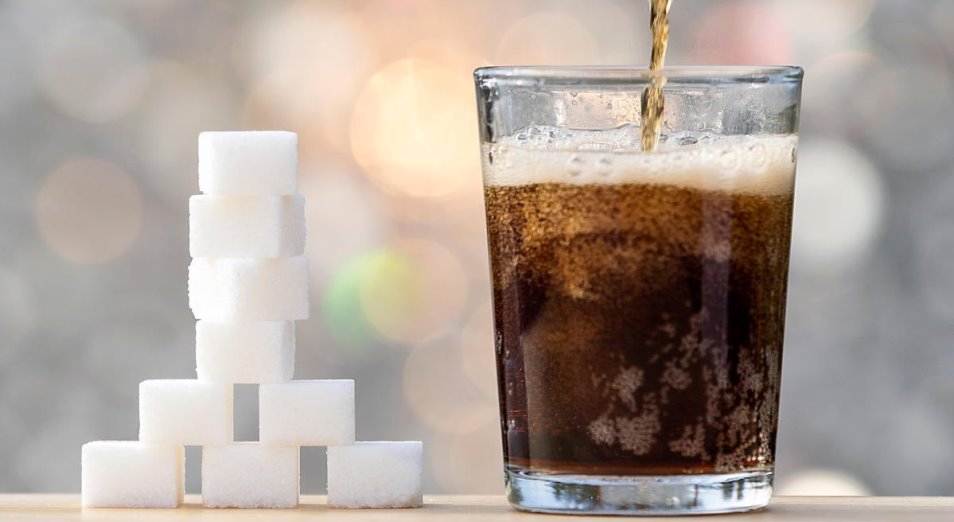 В Казахстане могут ввести акциз на напитки с содержанием сахара 