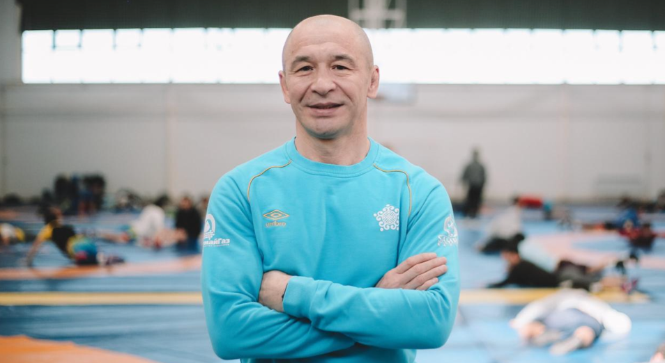 Наставник казахстанских борцов извинился за их выступление в Токио  
