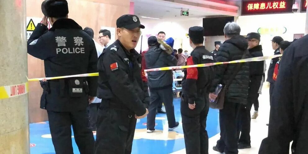 Не менее семи человек стали жертвами нападения человека с ножом в Китае