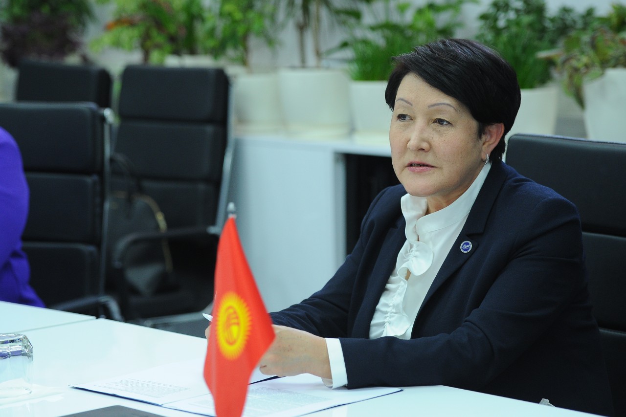 Избиратели выбрали президентскую форму правления в Кыргызстане