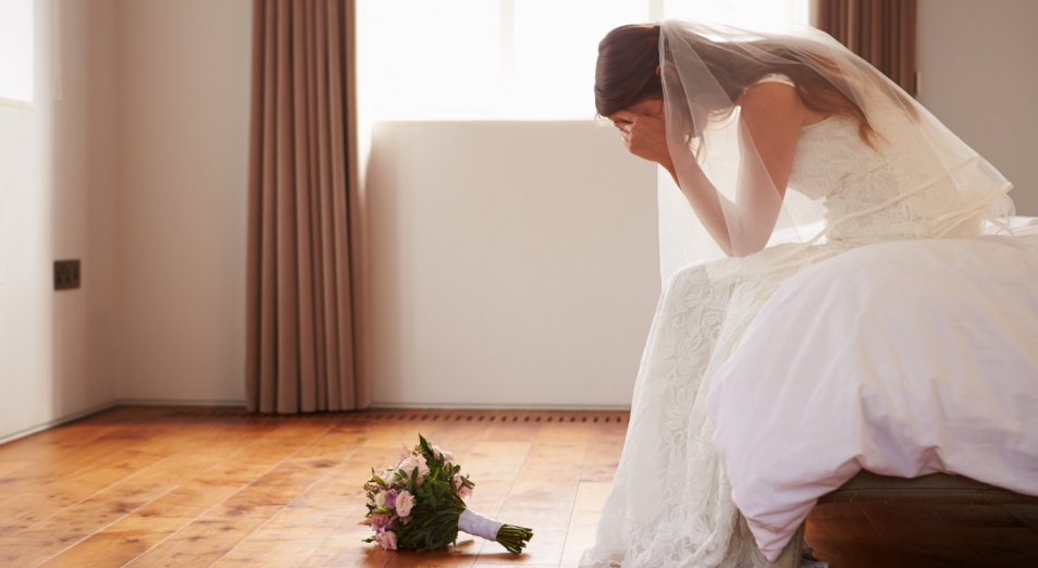 В Восточном Казахстане стали реже жениться