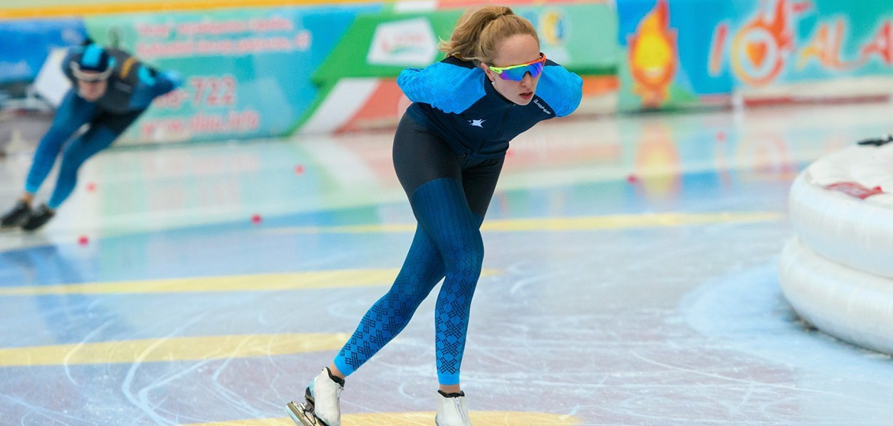 Казахстанская спортсменка вошла в топ-10 на чемпионате мира по конькобежному спорту