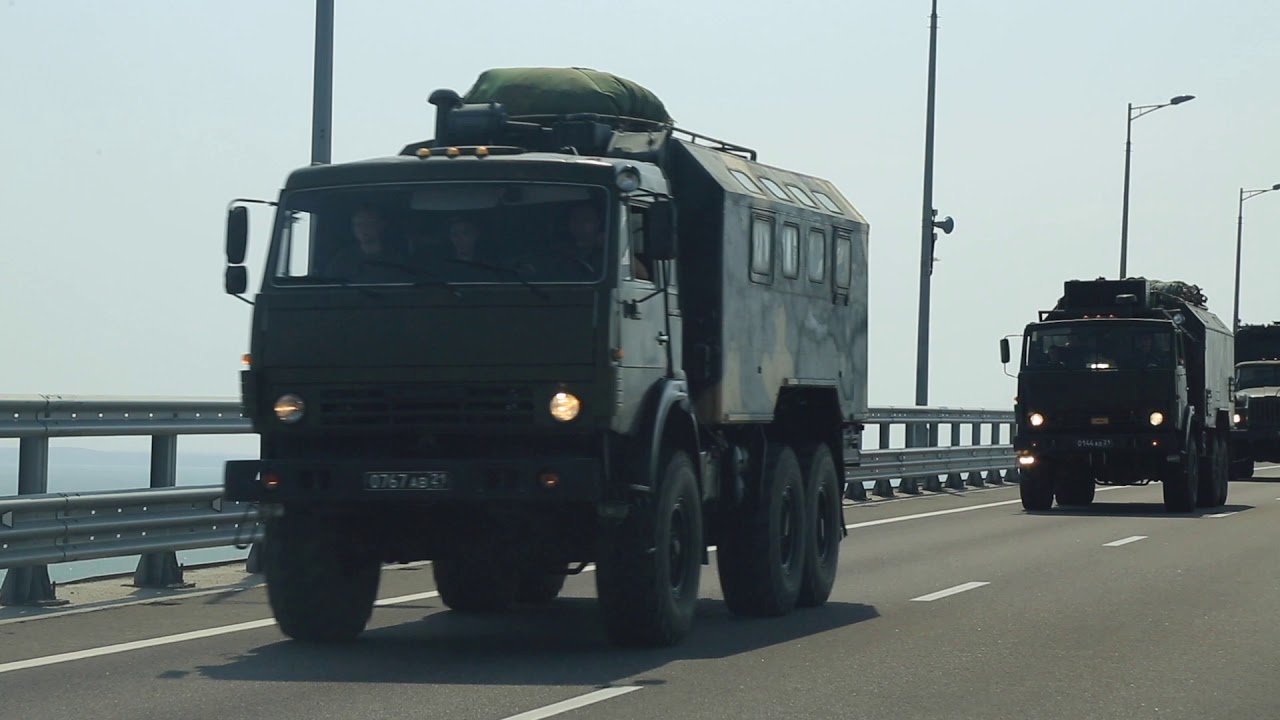 Қазақстан Қырғызстанға автокөлікпен әскери мүлік жеткізеді 