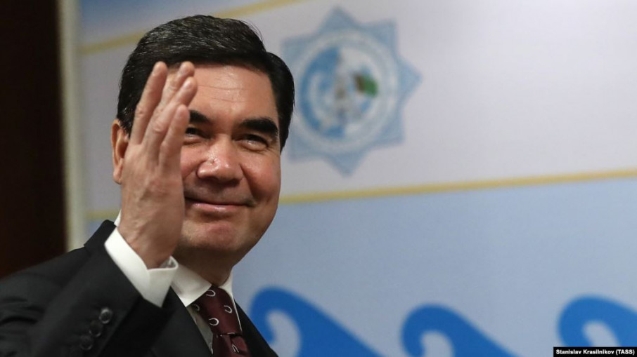 Президент Туркменистана помиловал более тысячи осужденных в честь Ночи Всемогущества