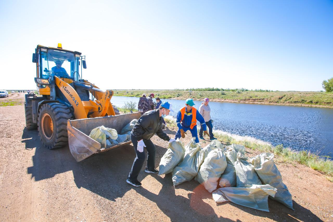 Сколько мусора собрали в Казахстане  