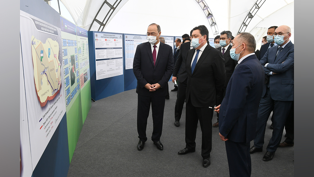 Аскар Мамин и его узбекский коллега дали старт проекту МЦТЭС «Центральная Азия»