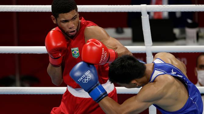 Токио Олимпиадасы: Боксшы Әбілхан Аманқұл да жарыс жолын аяқтады
